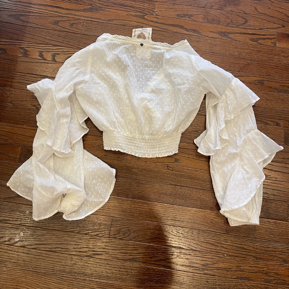 NWT Women’s cream top size medium - Picture 6 of 7